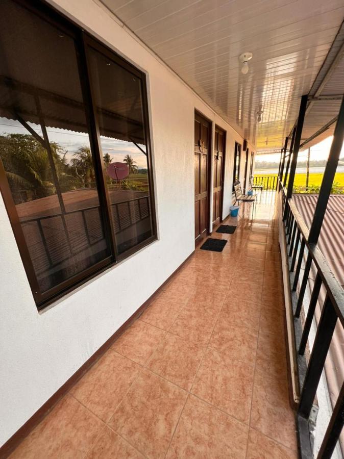 Cabinas Playa Bandera Bed & Breakfast Парита Екстериор снимка